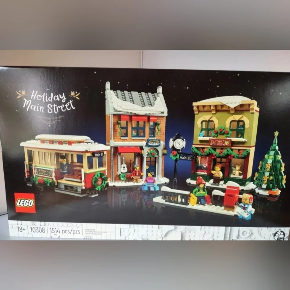 Lego 10308 Holiday Main Street Winter Village Collection NWT Building Toy Set